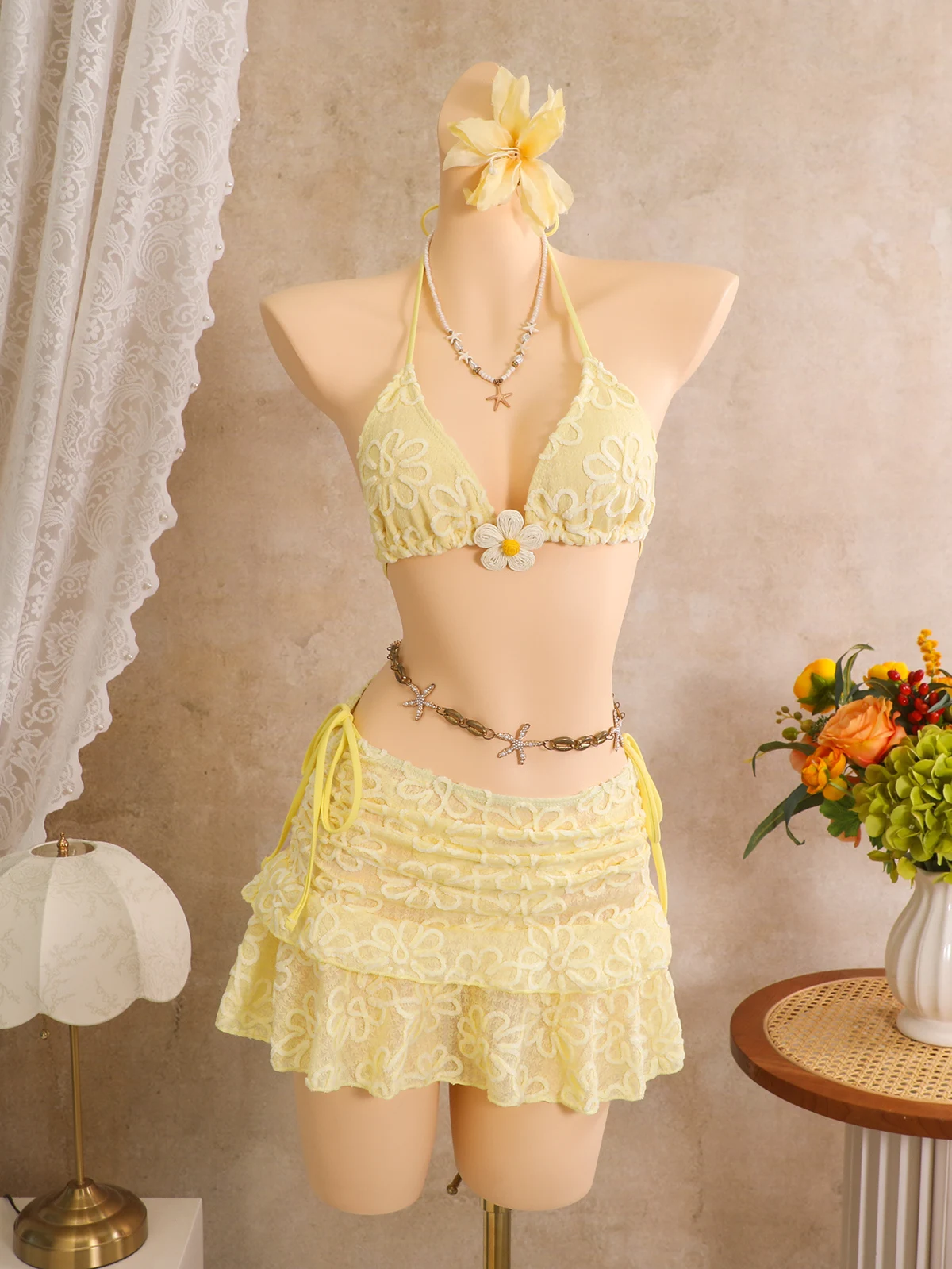 Flower-Trim Bikini & Skirt, photograph 3