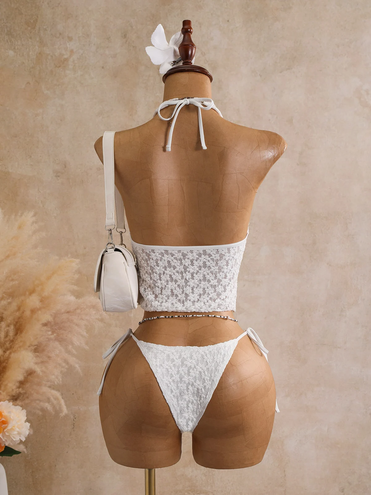 Ivory Lace Halter Set, photograph 3