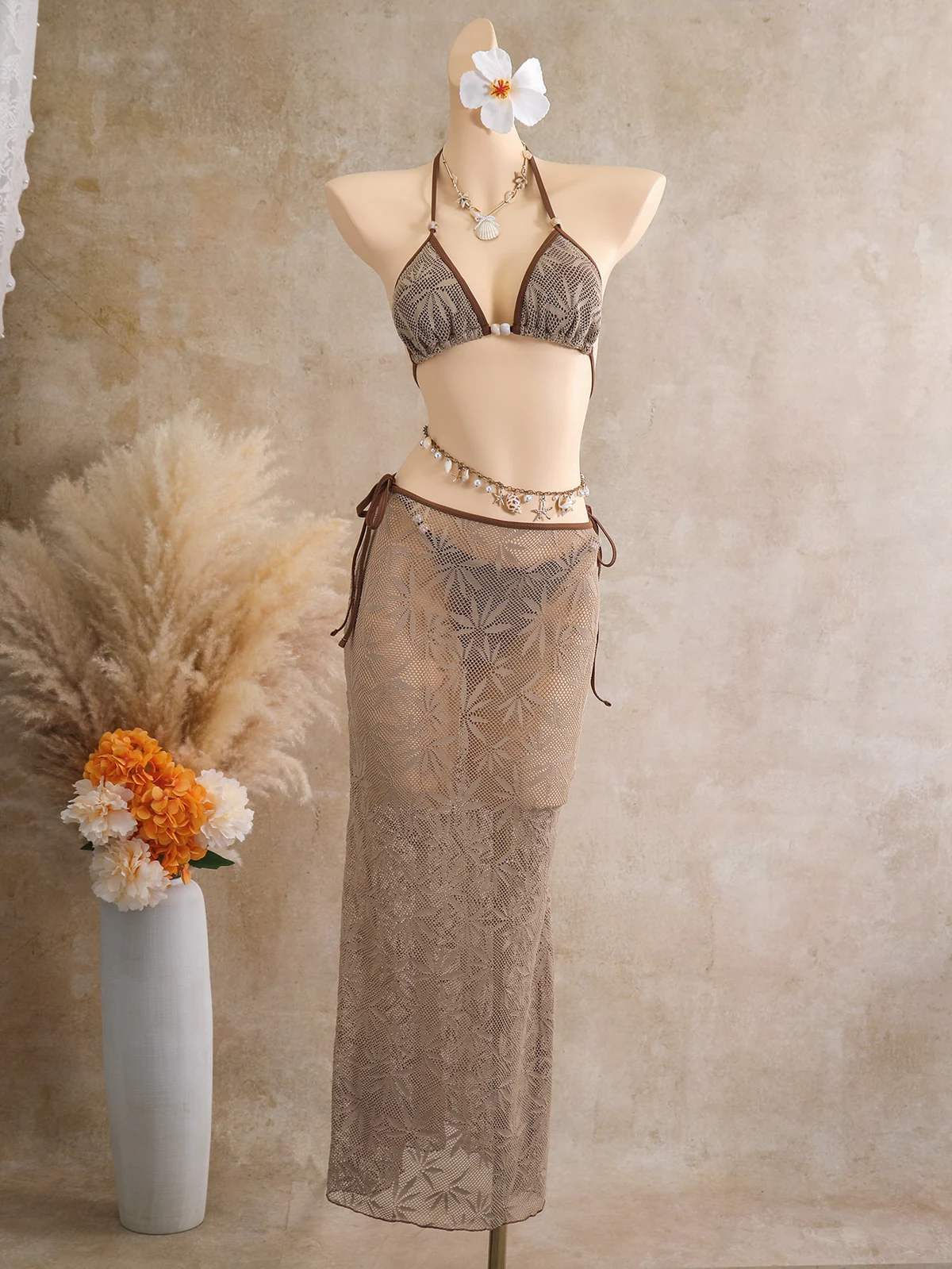 Leaf-Pattern Long Wrap Set, photograph 2
