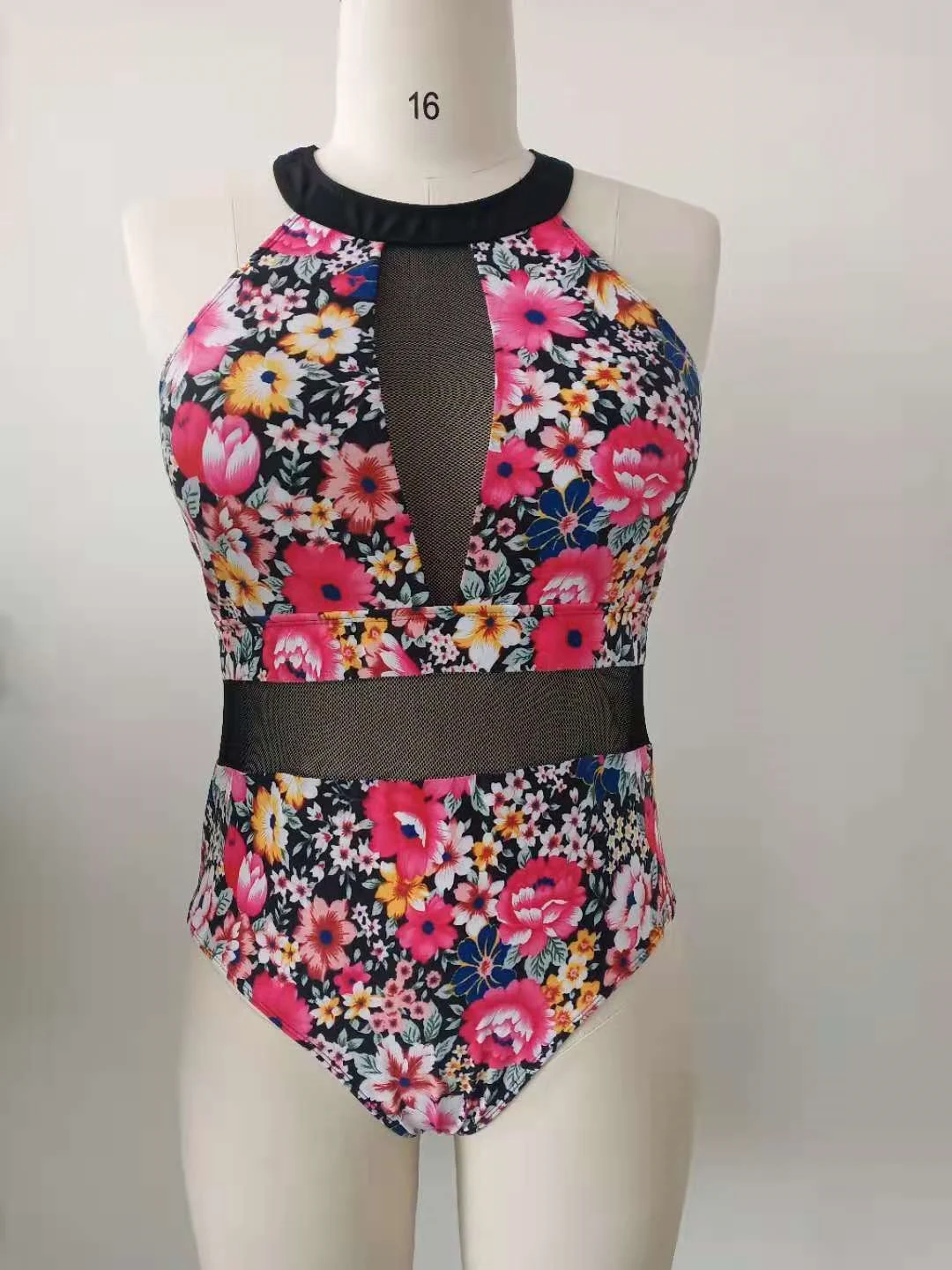 Plus-Size Floral High-Neck Suit, photograph 2