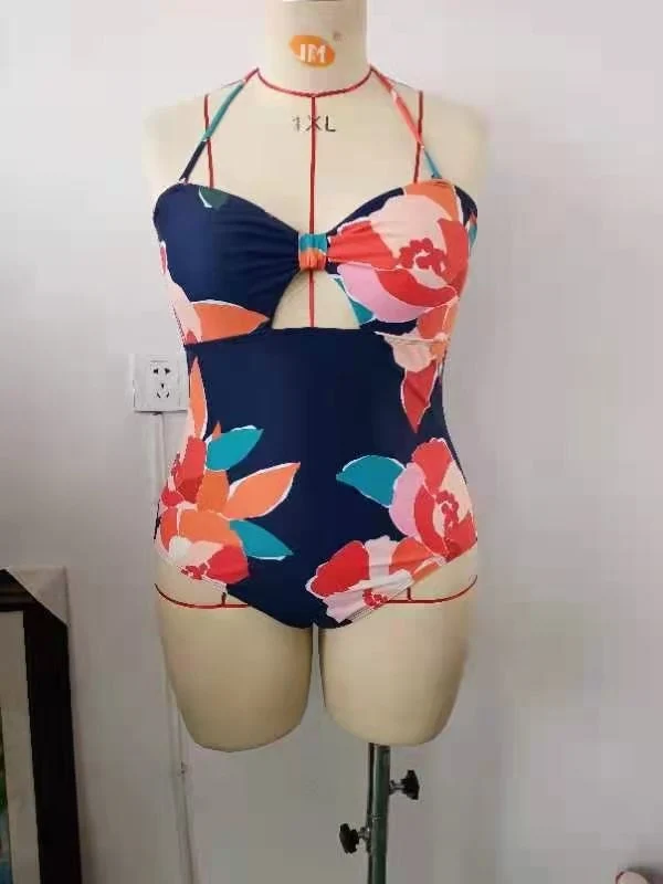 Plus-Size Botanical Cutout Suit, photograph 2